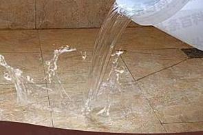 大渡口漏水维修 免砸砖防水材料该如何施工